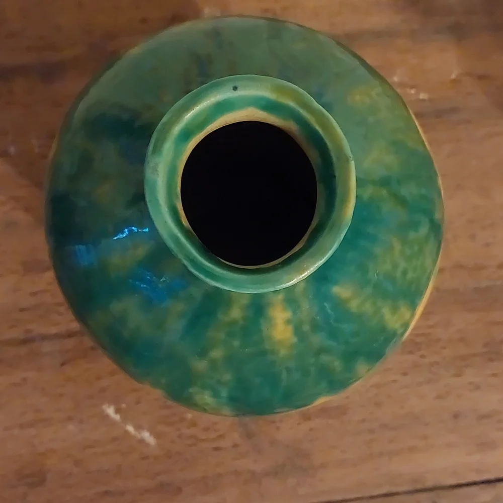 Ceramic Vase - Picture 3 of 7